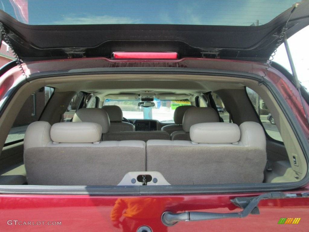 2001 Yukon SLT 4x4 - Garnet Red Metallic / Neutral Tan/Shale photo #32