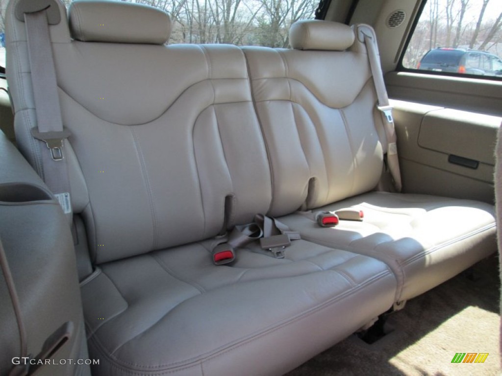 2001 Yukon SLT 4x4 - Garnet Red Metallic / Neutral Tan/Shale photo #35