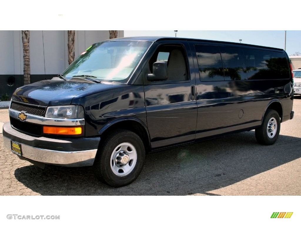 2011 Express LT 3500 Extended Passenger Van - Dark Blue Metallic / Medium Pewter photo #6