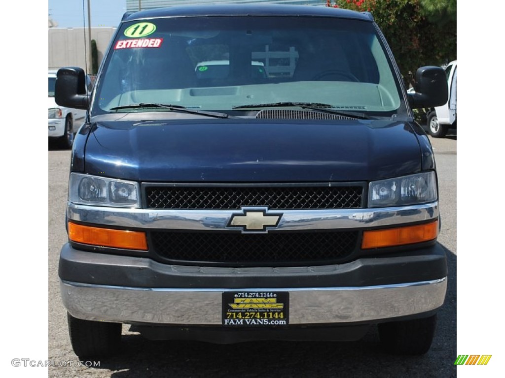 2011 Express LT 3500 Extended Passenger Van - Dark Blue Metallic / Medium Pewter photo #7