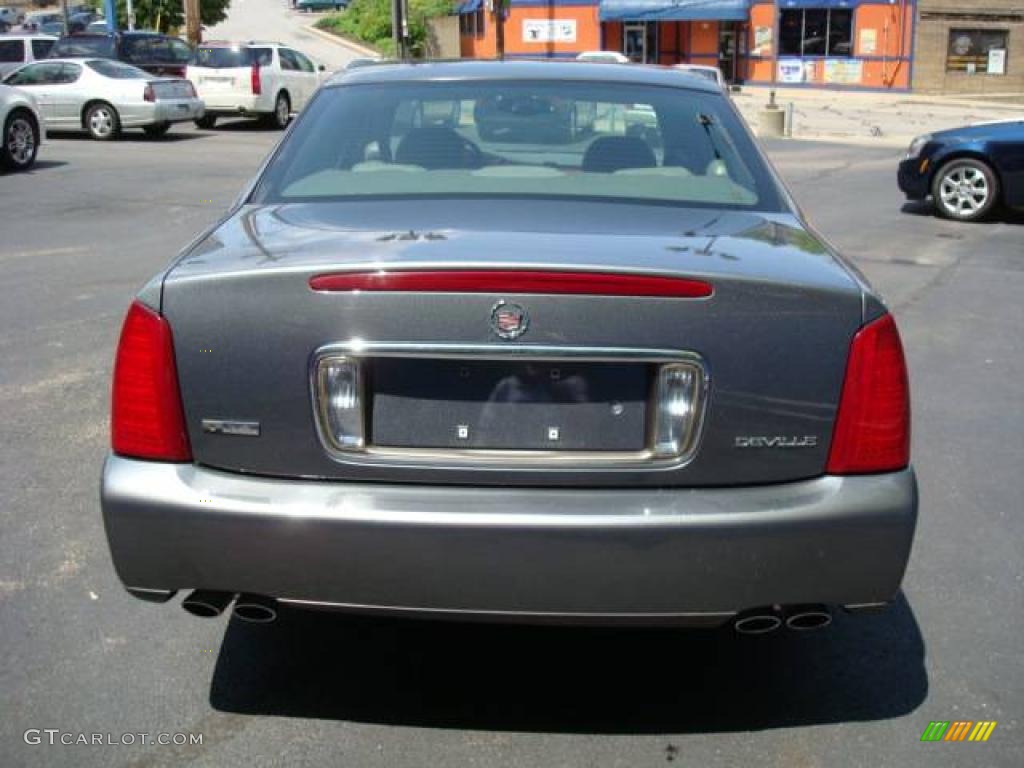 2004 DeVille Sedan - Thunder Gray / Dark Gray photo #4