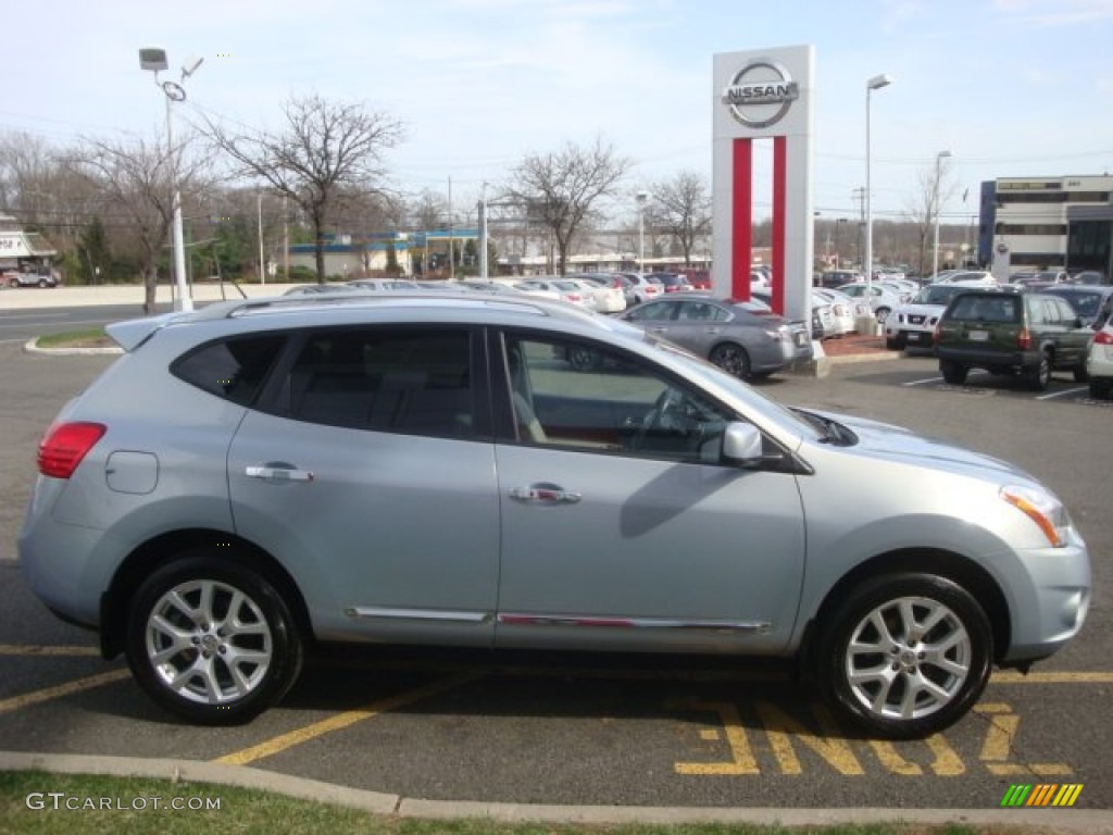 2011 Rogue SV AWD - Frosted Steel Metallic / Gray photo #4