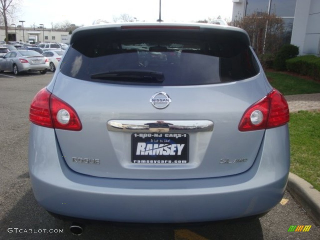 2011 Rogue SV AWD - Frosted Steel Metallic / Gray photo #6
