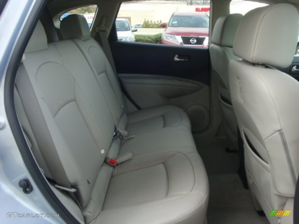 2011 Rogue SV AWD - Frosted Steel Metallic / Gray photo #17