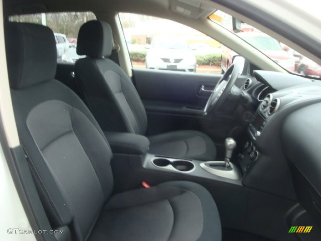 2011 Rogue SV AWD - Pearl White / Black photo #18