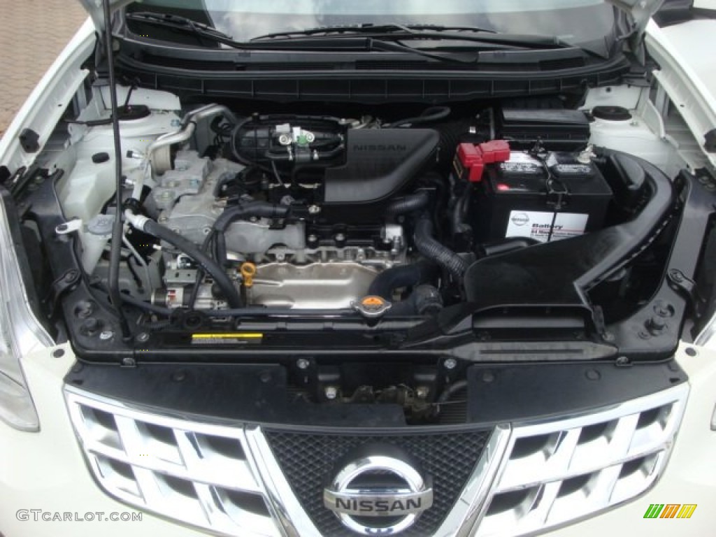 2011 Rogue SV AWD - Pearl White / Black photo #27