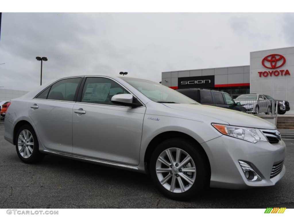 2014 Camry Hybrid XLE - Classic Silver Metallic / Ash photo #1