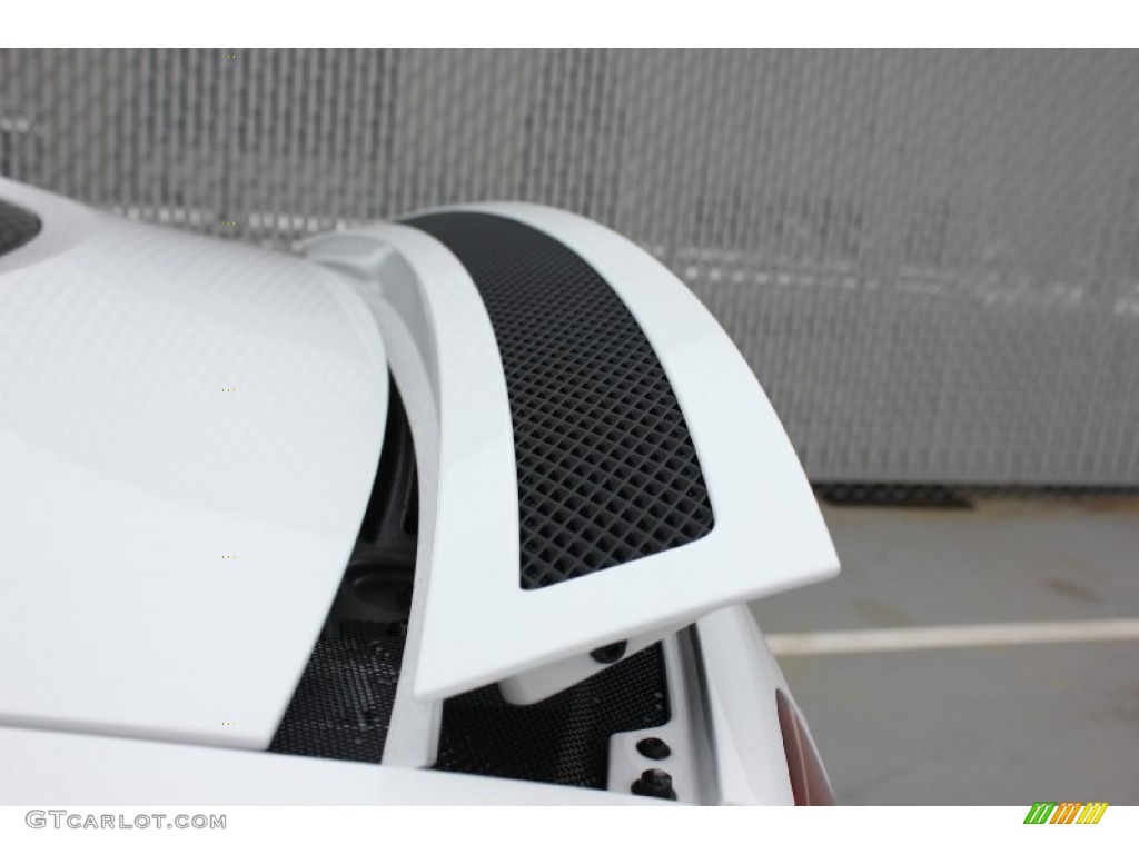 2014 Audi R8 Coupe V8 Parts Photos