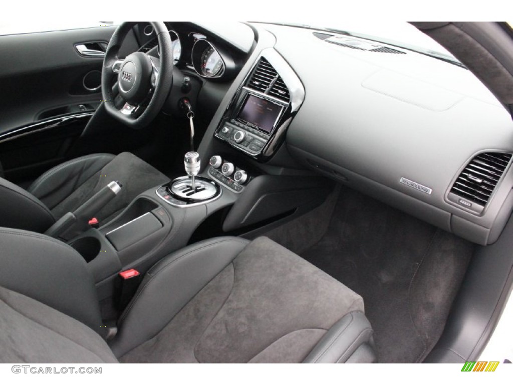 2014 Audi R8 Coupe V8 Black Dashboard Photo #92514684