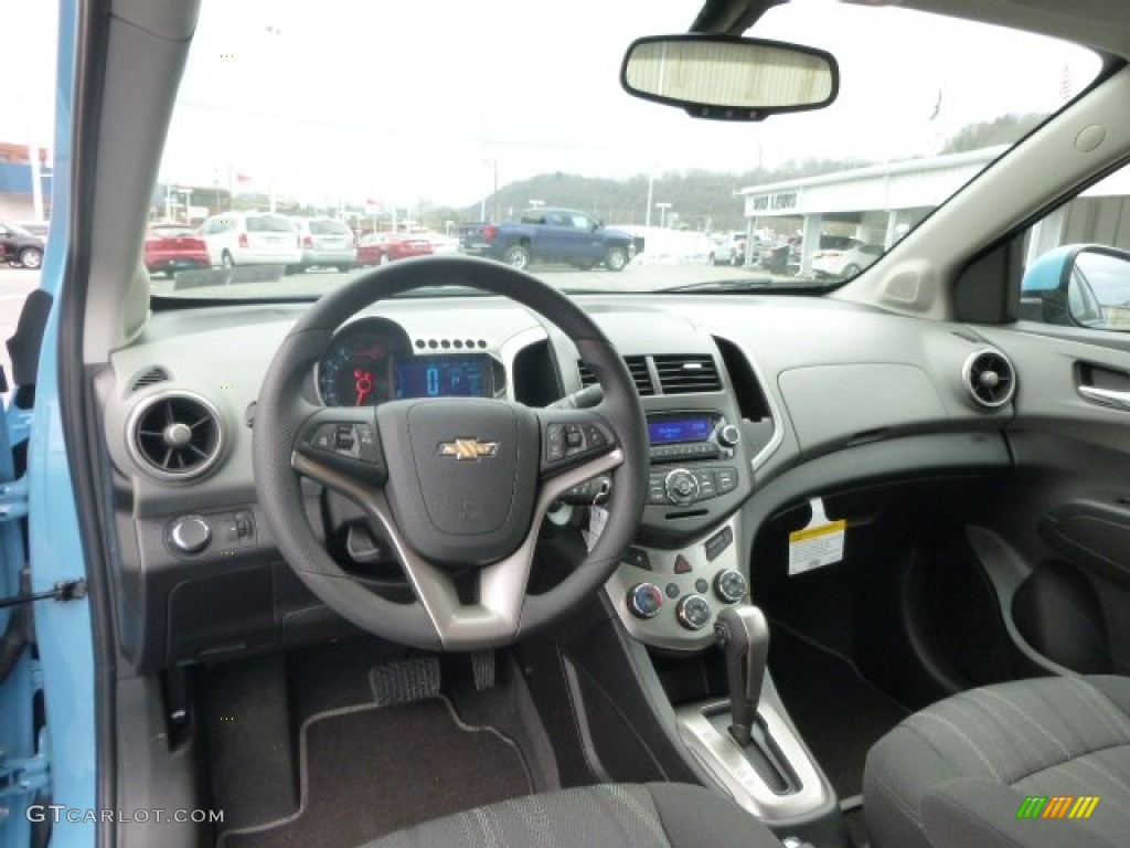 2014 Sonic LT Sedan - Cool Blue / Dark Pewter/Dark Titanium photo #14