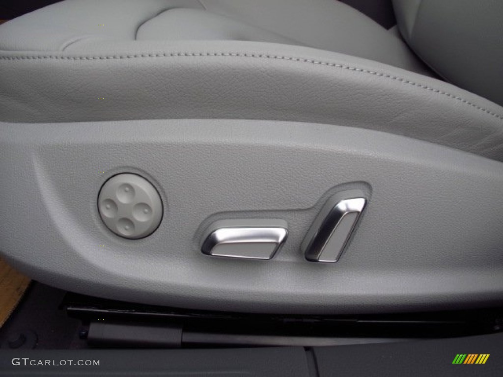 2014 A4 2.0T quattro Sedan - Ice Silver Metallic / Titanium Grey photo #15