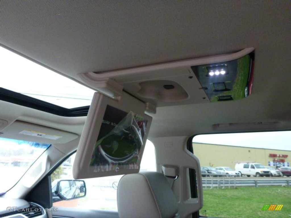 2015 Chevrolet Suburban LTZ 4WD Entertainment System Photos