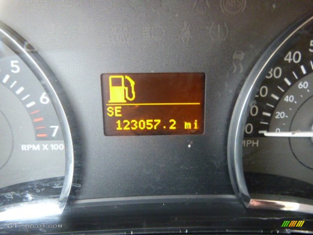 2010 Mountaineer V6 Premier AWD - White Suede / Camel photo #19
