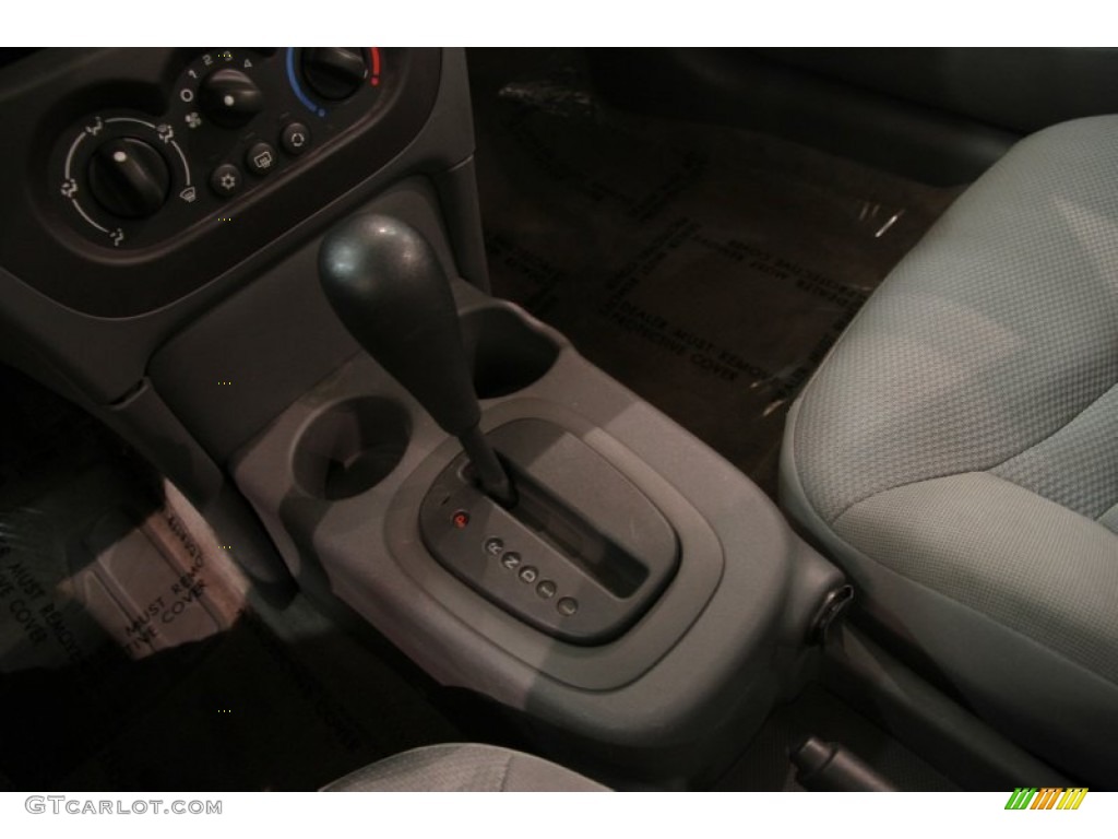 2003 ION 2 Sedan - Bright Blue / Gray photo #8