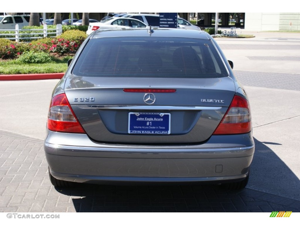 2008 E 320 BlueTEC Sedan - Flint Grey Metallic / Black photo #4