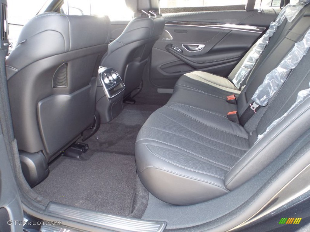 2014 Mercedes-Benz S 550 Sedan Rear Seat Photo #92532648
