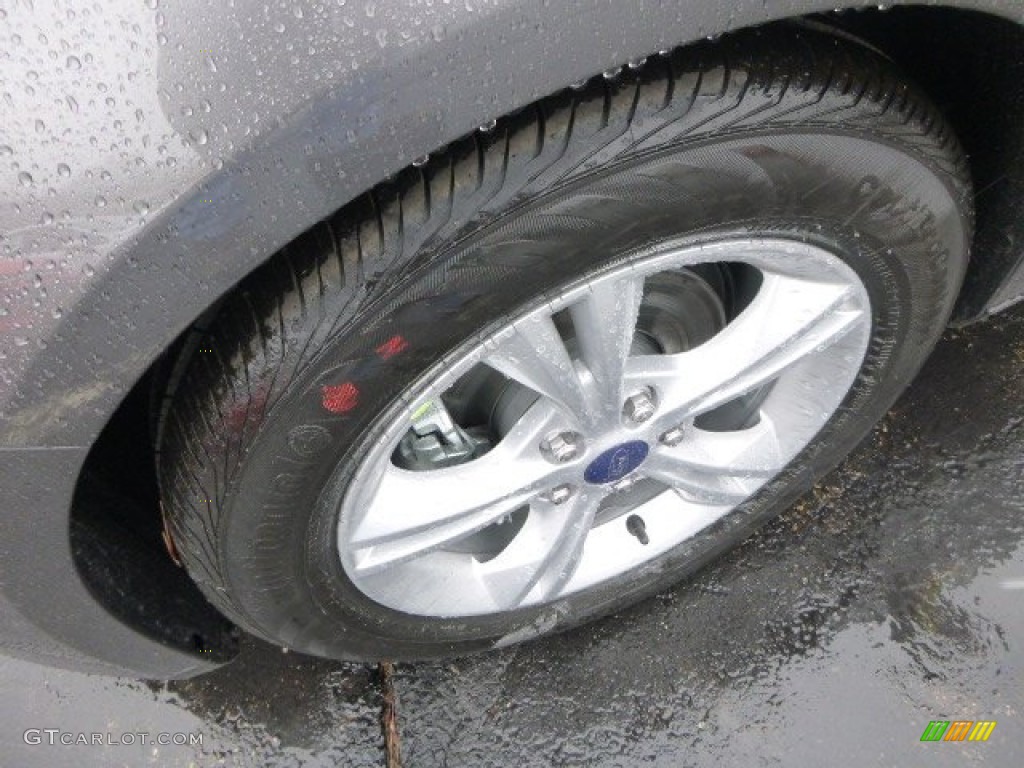 2014 Focus SE Hatchback - Sterling Gray / Charcoal Black photo #7