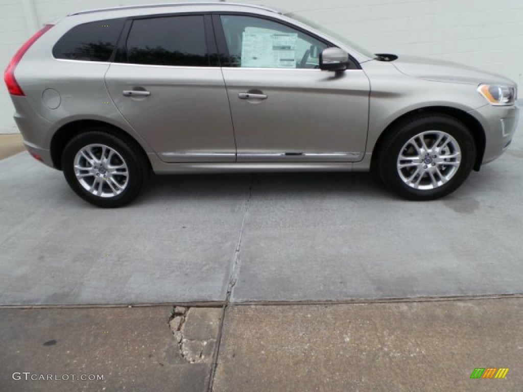 Sea Shell Metallic 2015 Volvo XC60 T5 Drive-E Exterior Photo #92536221