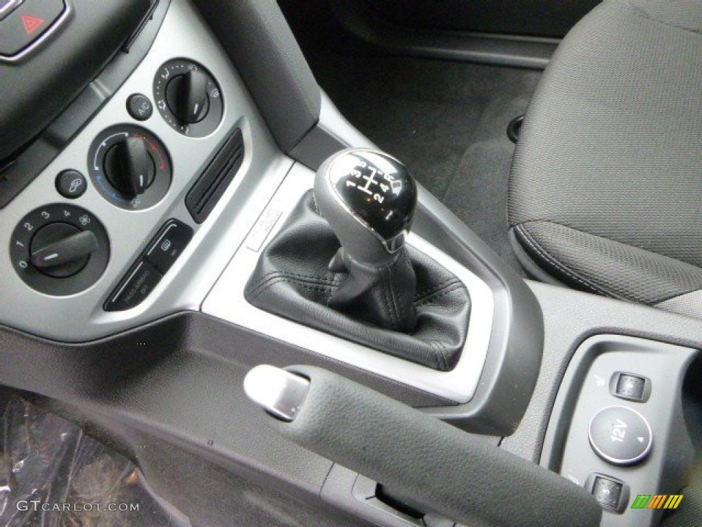 2014 Focus SE Hatchback - Sterling Gray / Charcoal Black photo #12