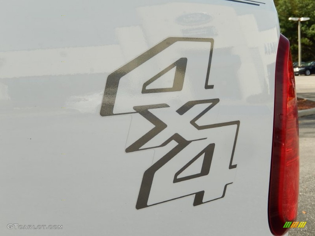 2014 F250 Super Duty XLT Crew Cab 4x4 - Oxford White / Steel photo #12