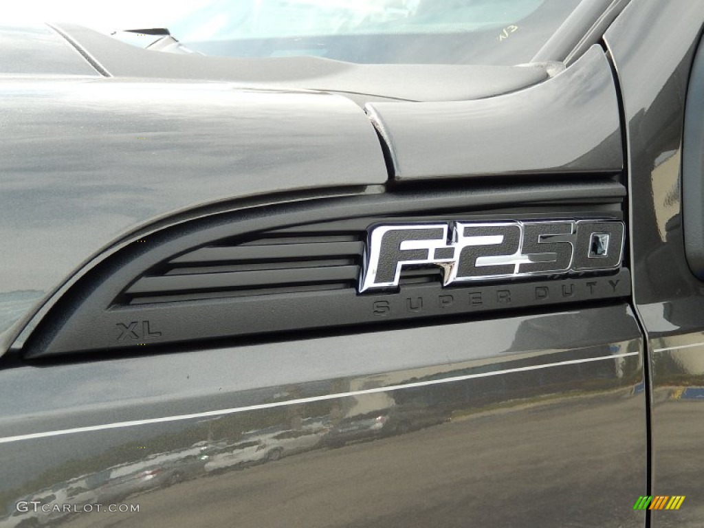 2015 Ford F250 Super Duty XL Crew Cab Marks and Logos Photo #92541555