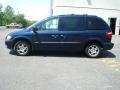 Midnight Blue Pearl - Caravan SXT Photo No. 2