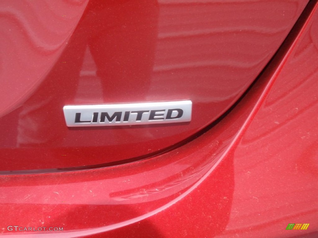 2014 Elantra Limited Sedan - Red / Black photo #15