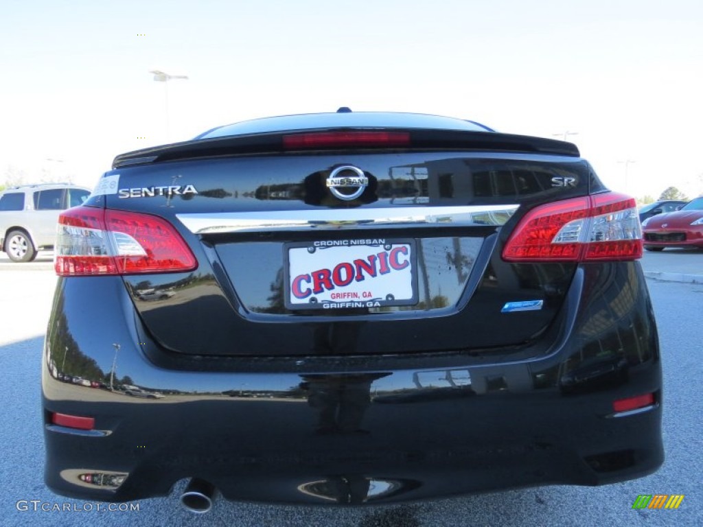 2014 Sentra SR - Super Black / Charcoal photo #4