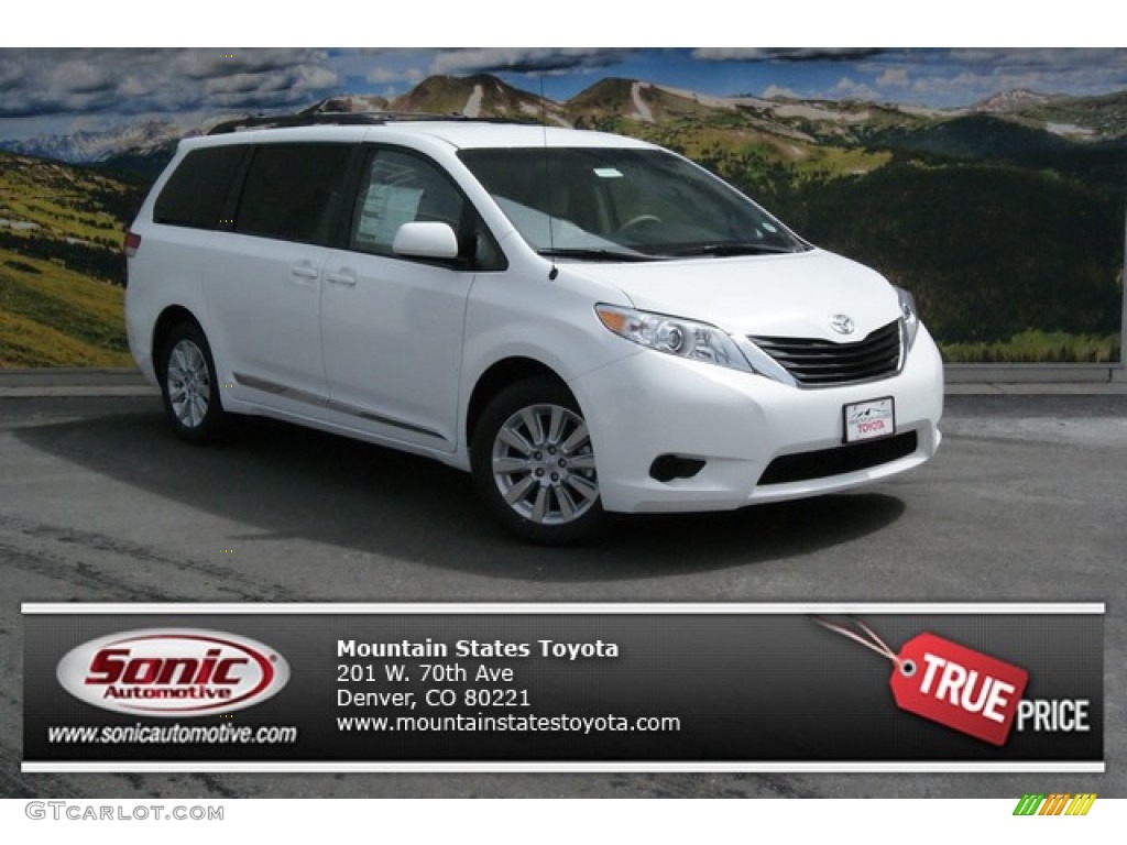 2014 Sienna LE AWD - Super White / Light Gray photo #1