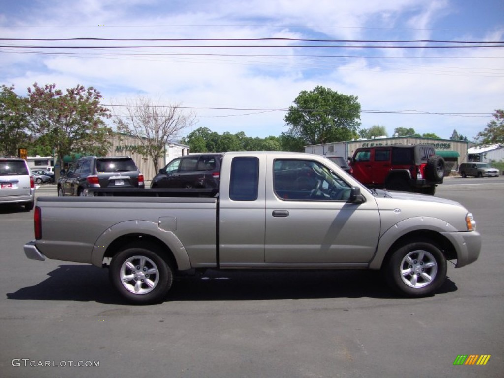 2004 Frontier XE King Cab - Granite Metallic / Gray photo #8