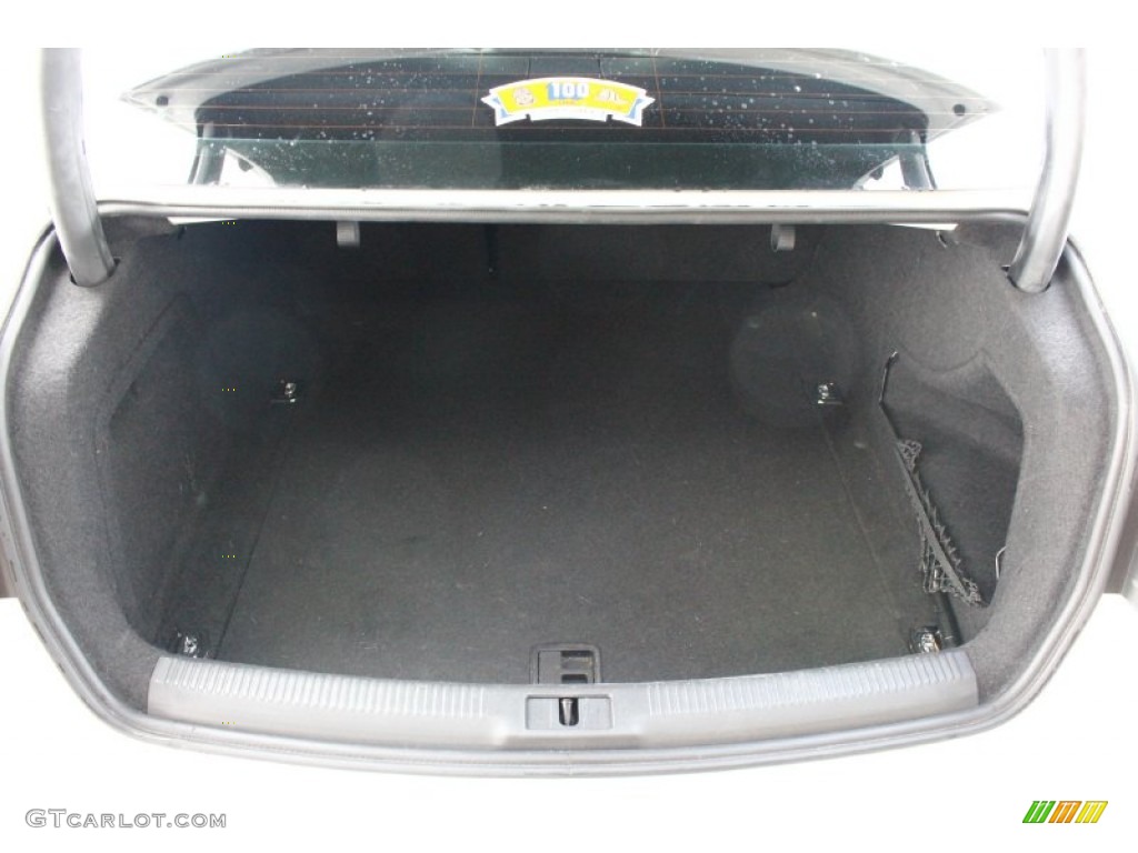 2011 Audi A4 2.0T Sedan Trunk Photo #92574203