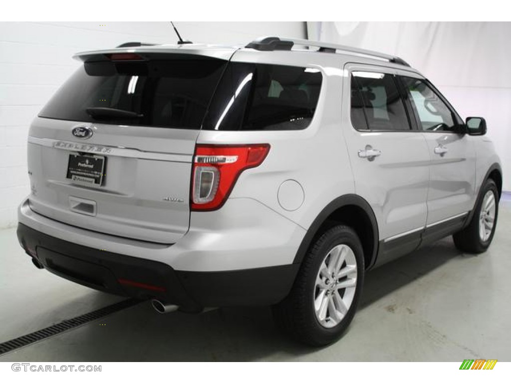 2011 Explorer XLT 4WD - Ingot Silver Metallic / Charcoal Black photo #8