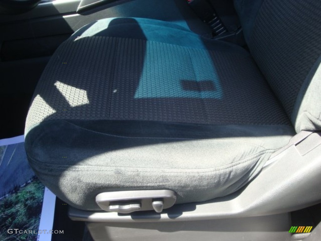 2011 Armada SV 4WD - Smoke Gray / Charcoal photo #12