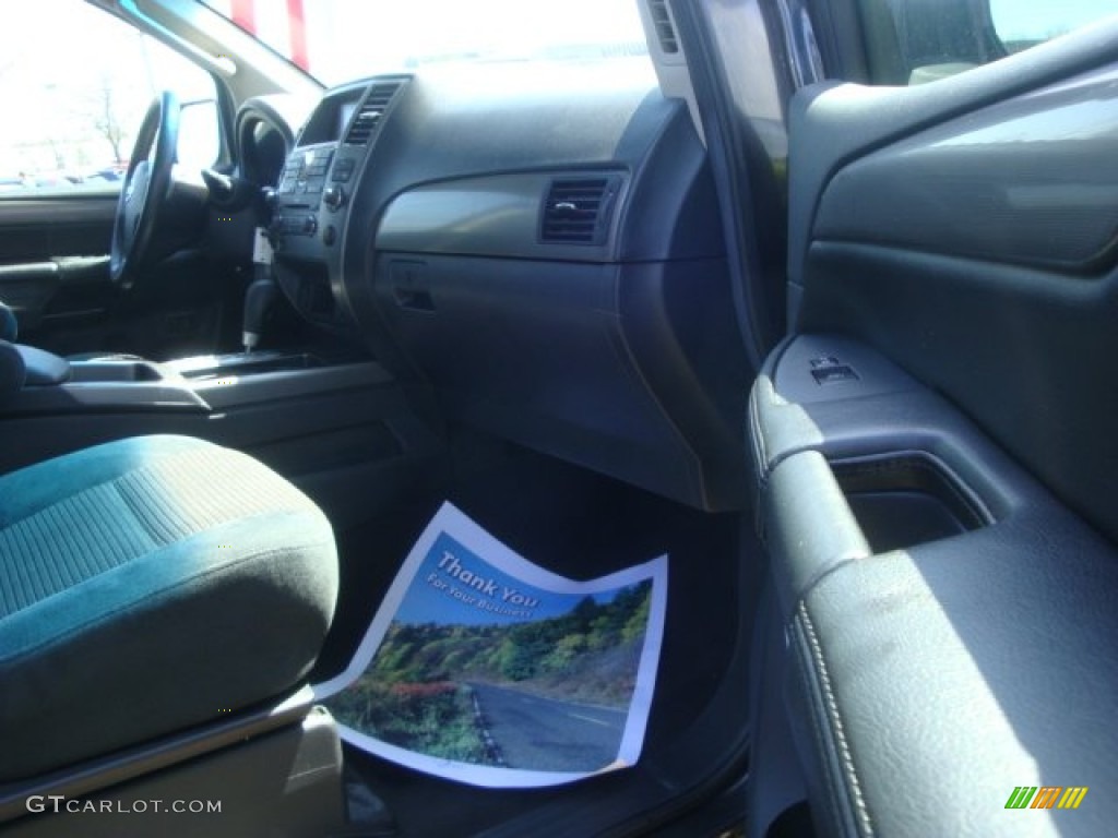 2011 Armada SV 4WD - Smoke Gray / Charcoal photo #18