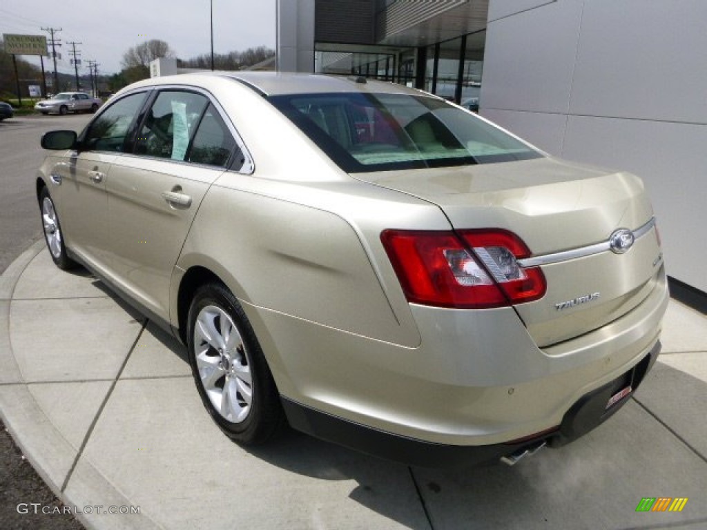 2011 Taurus SEL AWD - Gold Leaf / Light Stone photo #3