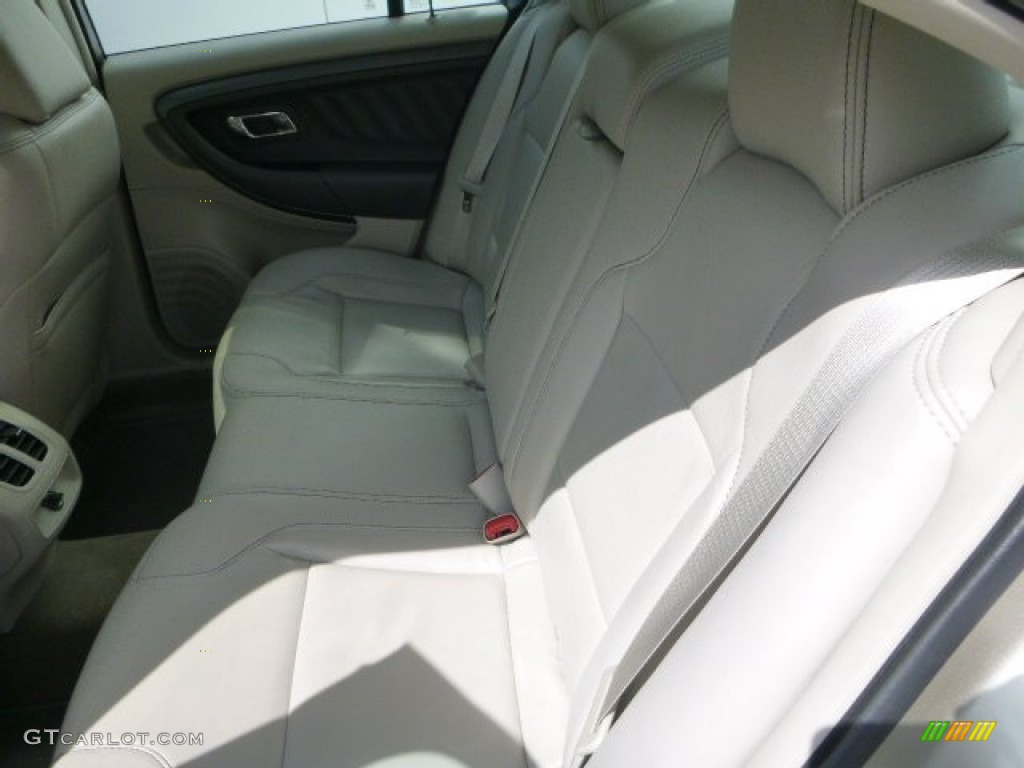 2011 Taurus SEL AWD - Gold Leaf / Light Stone photo #16