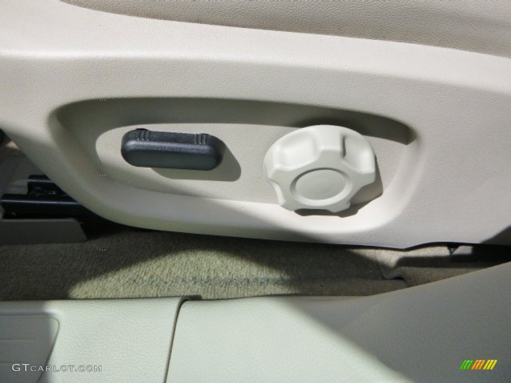 2011 Taurus SEL AWD - Gold Leaf / Light Stone photo #20