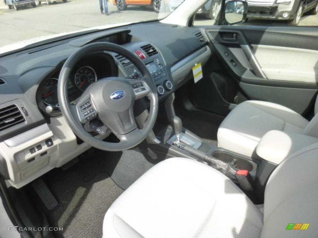 Gray Interior 2015 Subaru Forester 2.5i Premium Photo #92585264