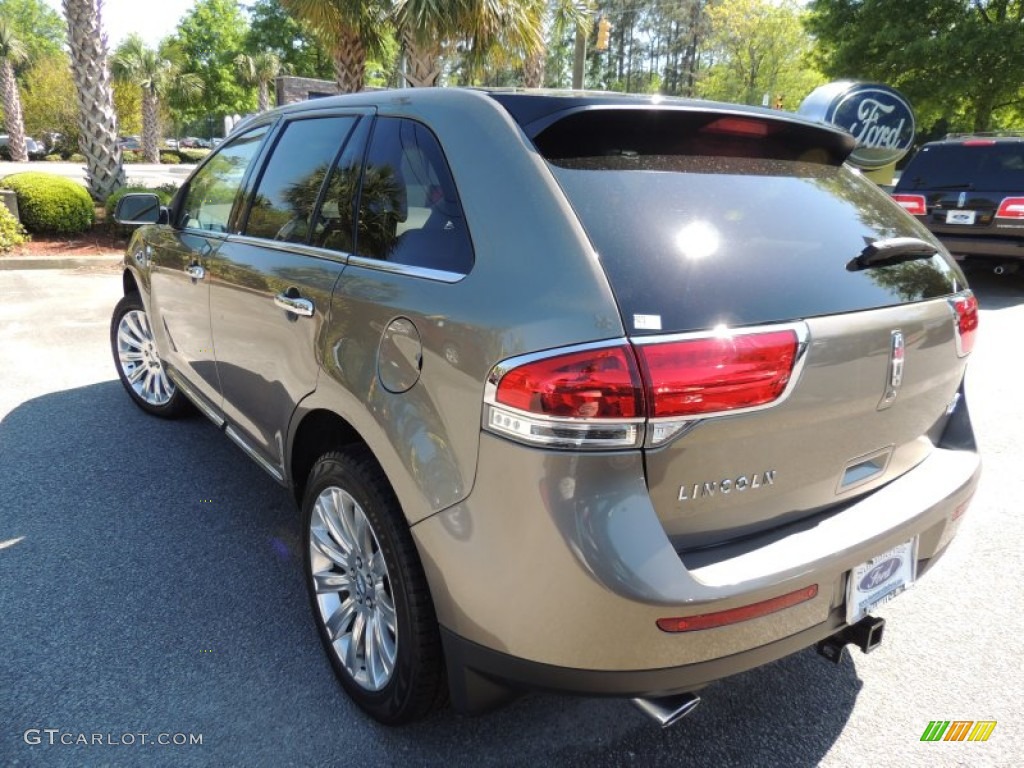 2012 MKX FWD - Mineral Gray Metallic / Medium Light Stone photo #17