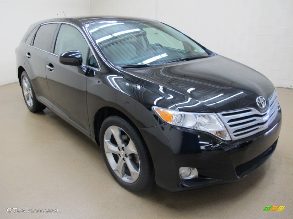 2011 Venza V6 AWD - Black / Ivory photo #1