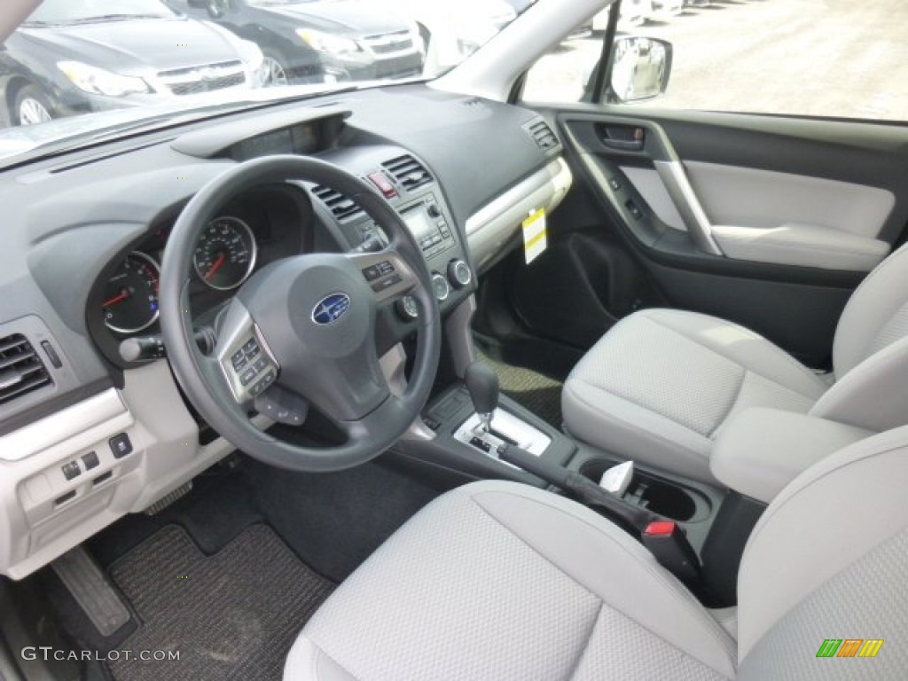 Gray Interior 2015 Subaru Forester 2.5i Premium Photo #92586614