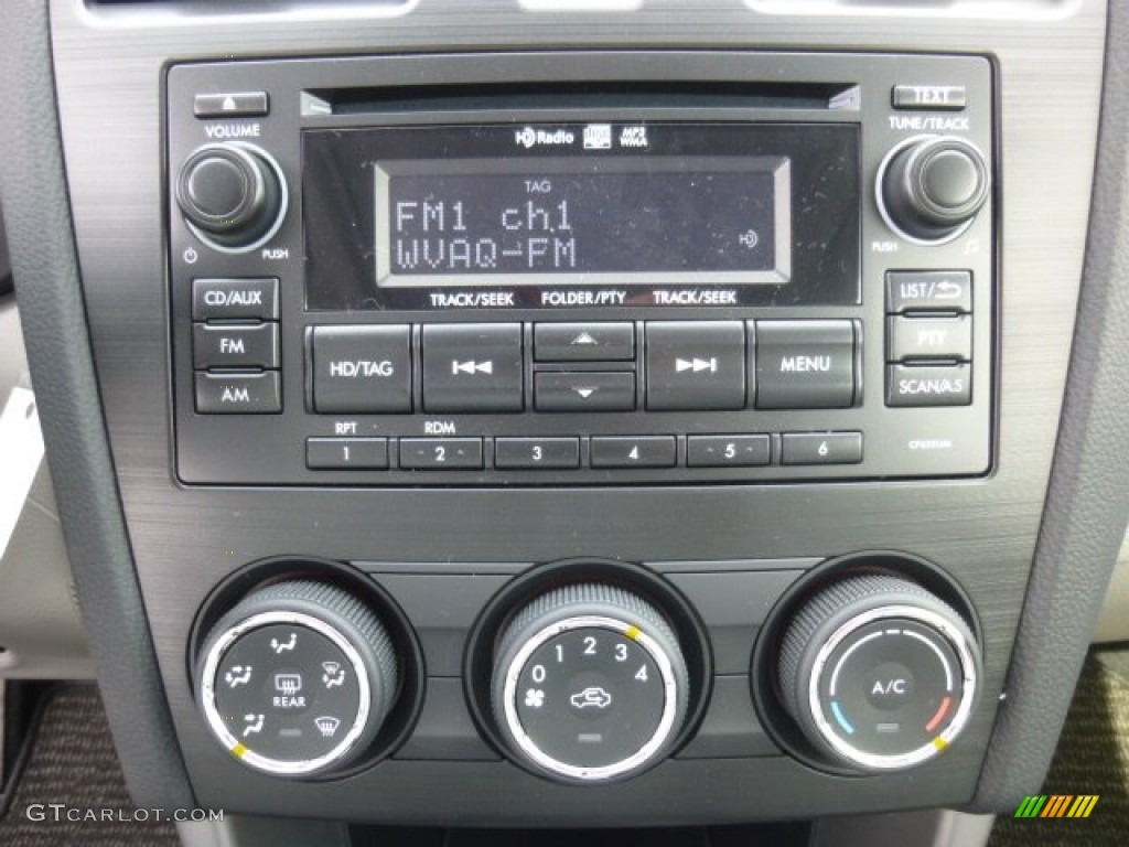 2015 Subaru Forester 2.5i Premium Controls Photo #92586635
