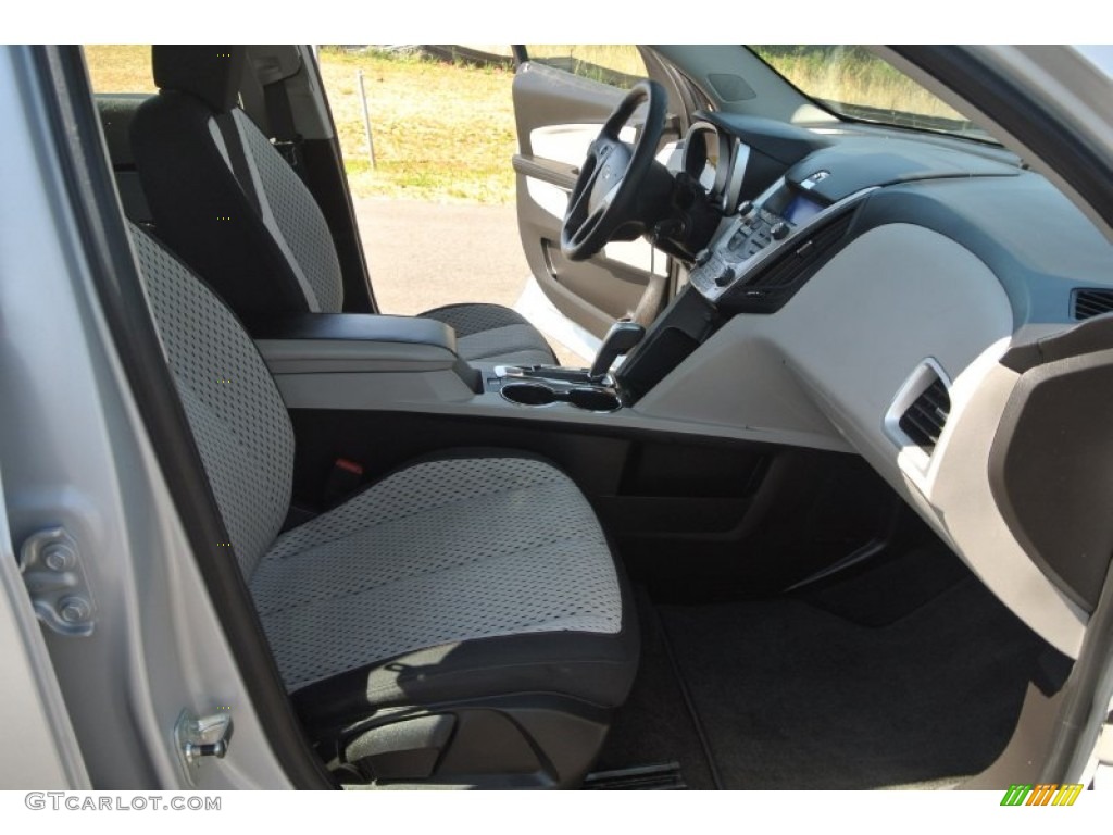 2010 Equinox LS - Silver Ice Metallic / Jet Black/Light Titanium photo #18