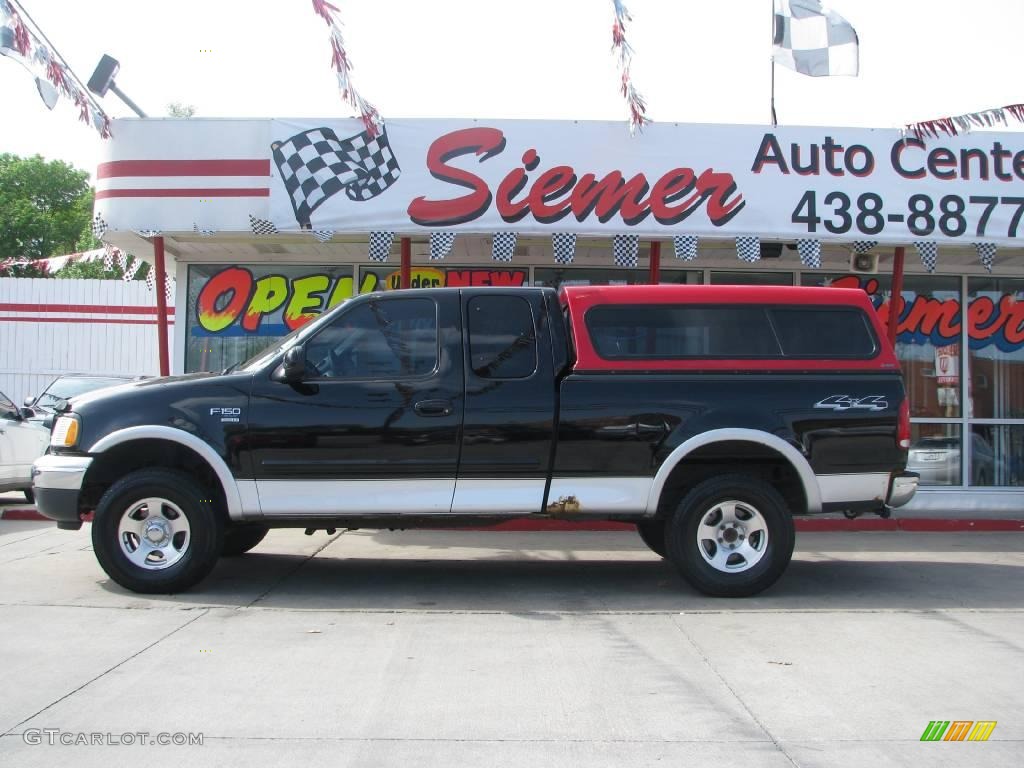 2000 F150 XLT Extended Cab 4x4 - Black / Medium Graphite photo #1