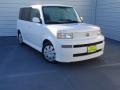Polar White - xB  Photo No. 2