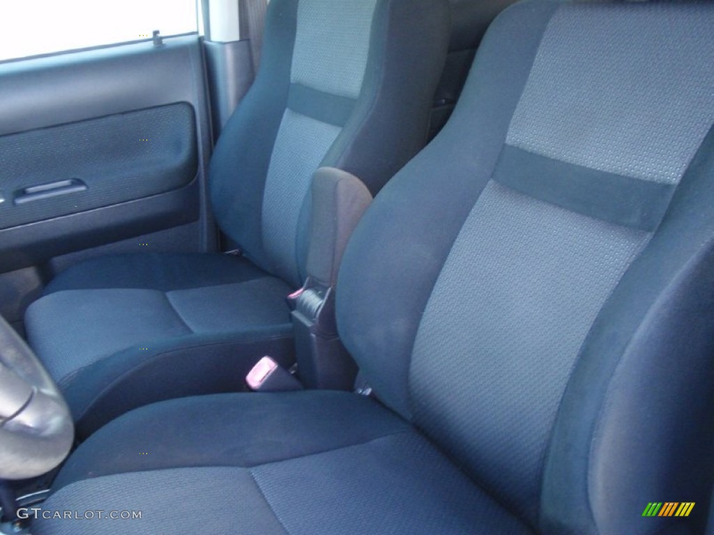 2006 xB  - Polar White / Dark Charcoal photo #38