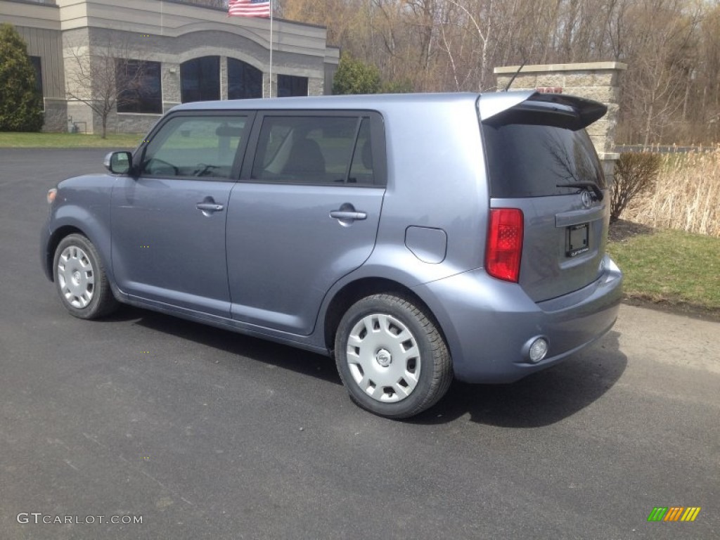 2009 xB  - Stingray Metallic / Dark Gray photo #6