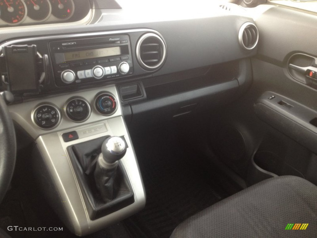 2009 xB  - Stingray Metallic / Dark Gray photo #10