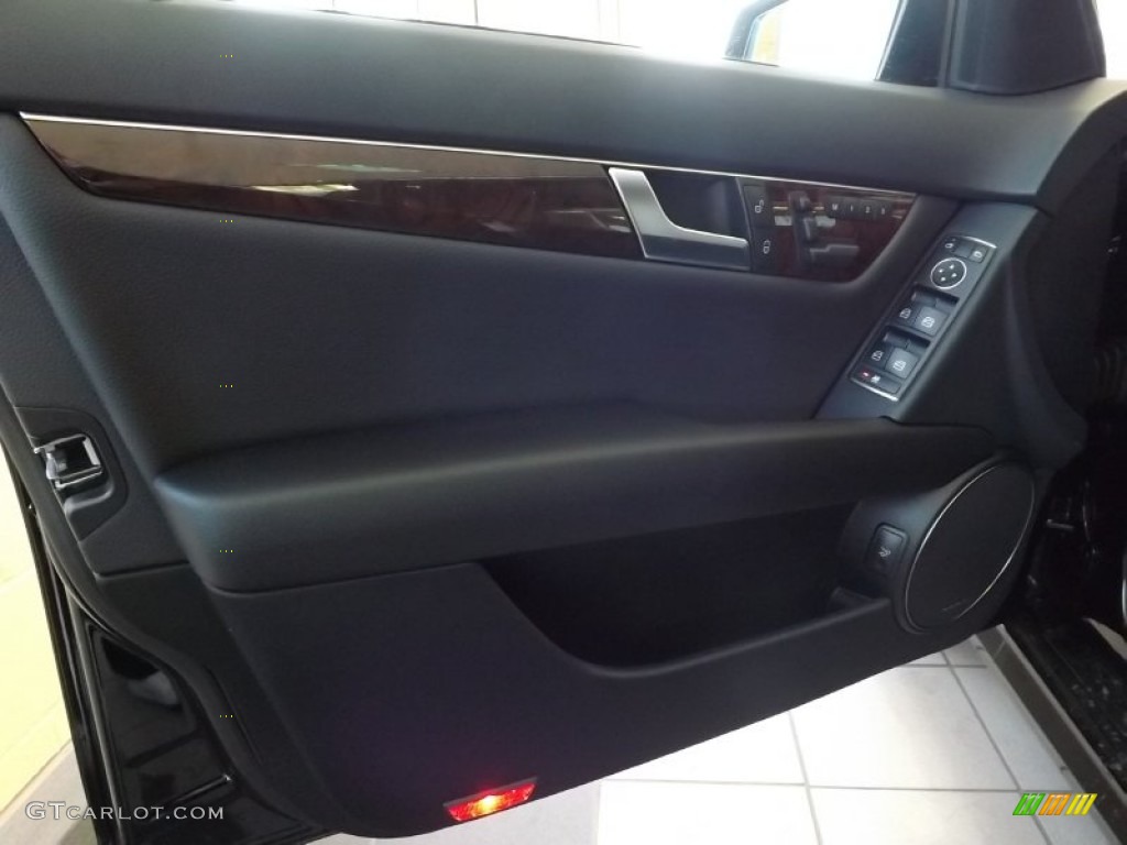 2014 Mercedes-Benz S 550 Sedan Black Door Panel Photo #92599712