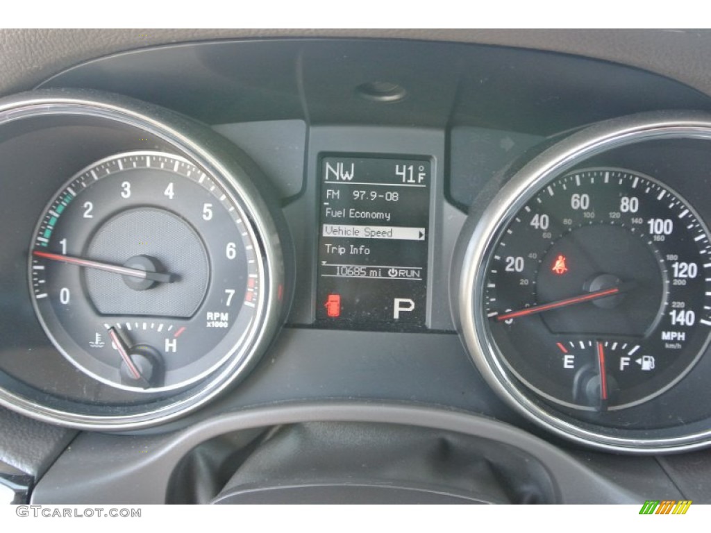 2013 Grand Cherokee Laredo 4x4 - Bright White / Dark Graystone/Medium Graystone photo #18